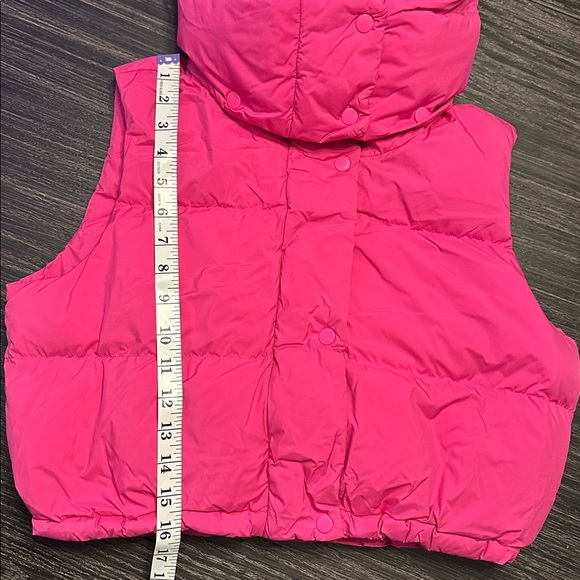 Lululemon Wunder Puff Super-Cropped Vest RARE, Size 4 - Picture 12 of 13